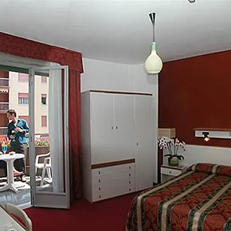 Ξενοδοχείο American 3*
