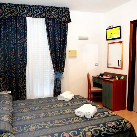 American Hotel 3*