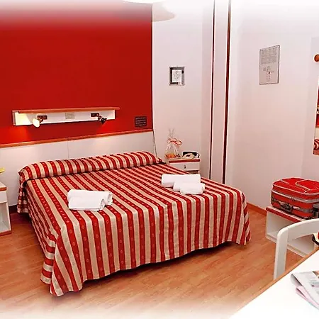Hotel American 3*